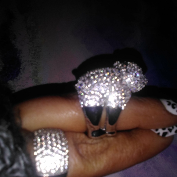 White Zircon Gemstone Encrusted Polar Bear 3-D Ring Victoria Wieck - Picture 12 of 17